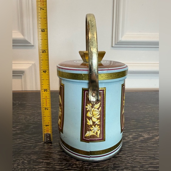 England Advertising Bucket Blue Floral Biscuits Lithograph Tin Can Handle - Picture 2 of 5